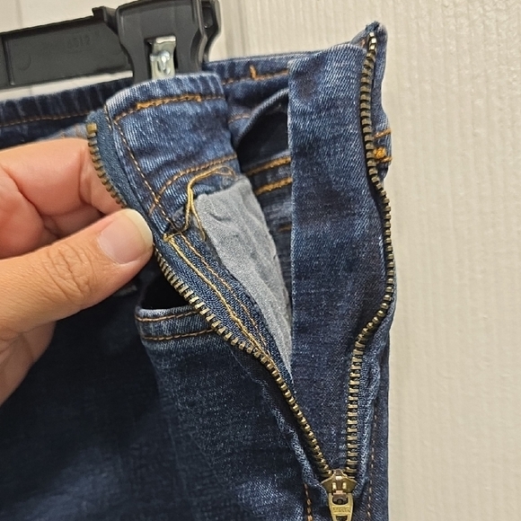 Bill Blass Vintage Denim Capris with Lace-Up Detail Woman's size 10 - Picture 8 of 13